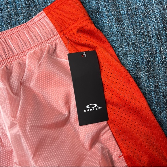 Oakley Translucent Sunset Shorts in Molten NWT Men’s Size Large - Picture 4 of 8